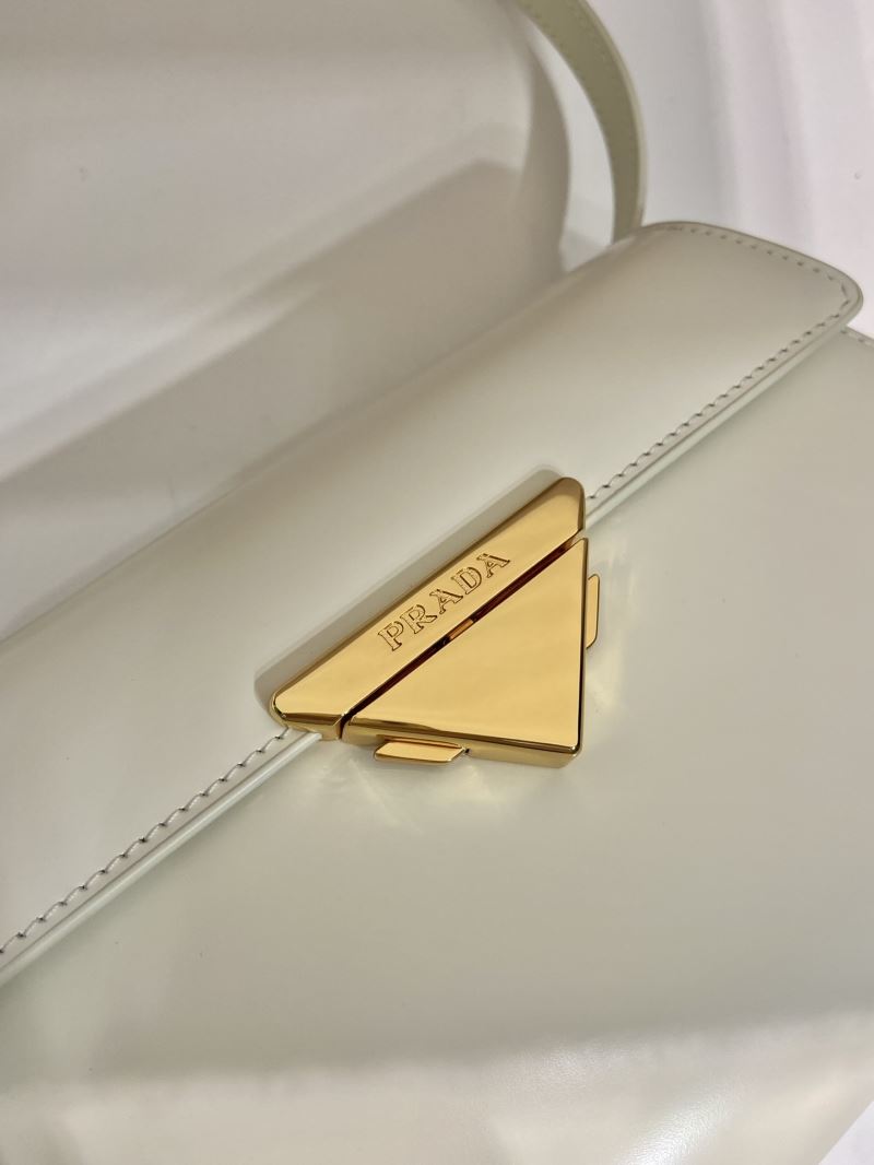 Pra*a hobo bags
